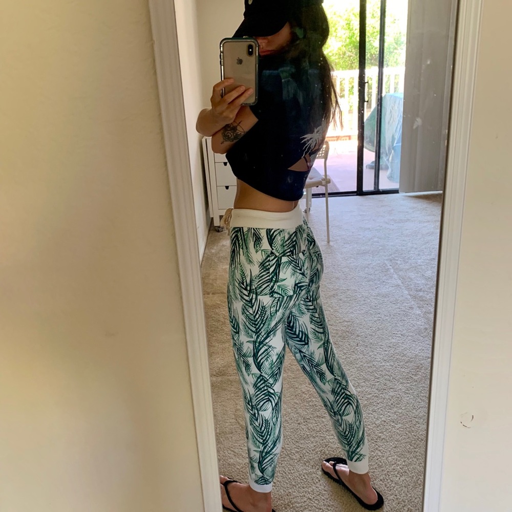 Spiritual Gangster joggers